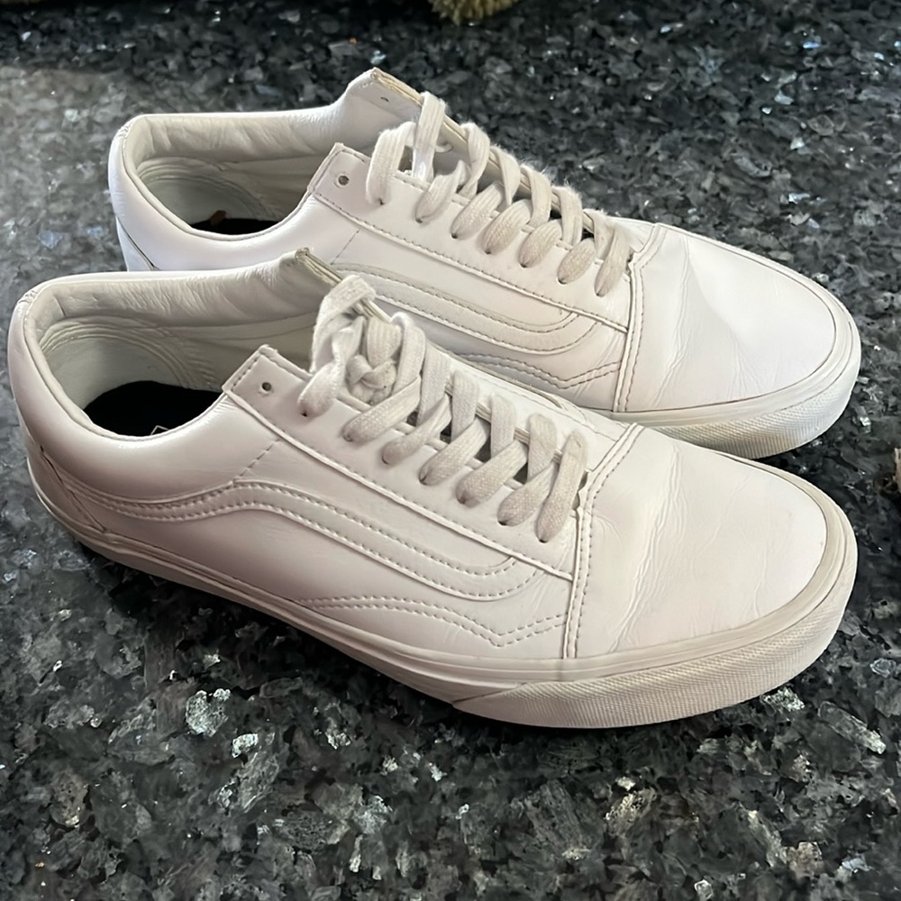 Old Skool white Vans leather 10.5 women 9 men